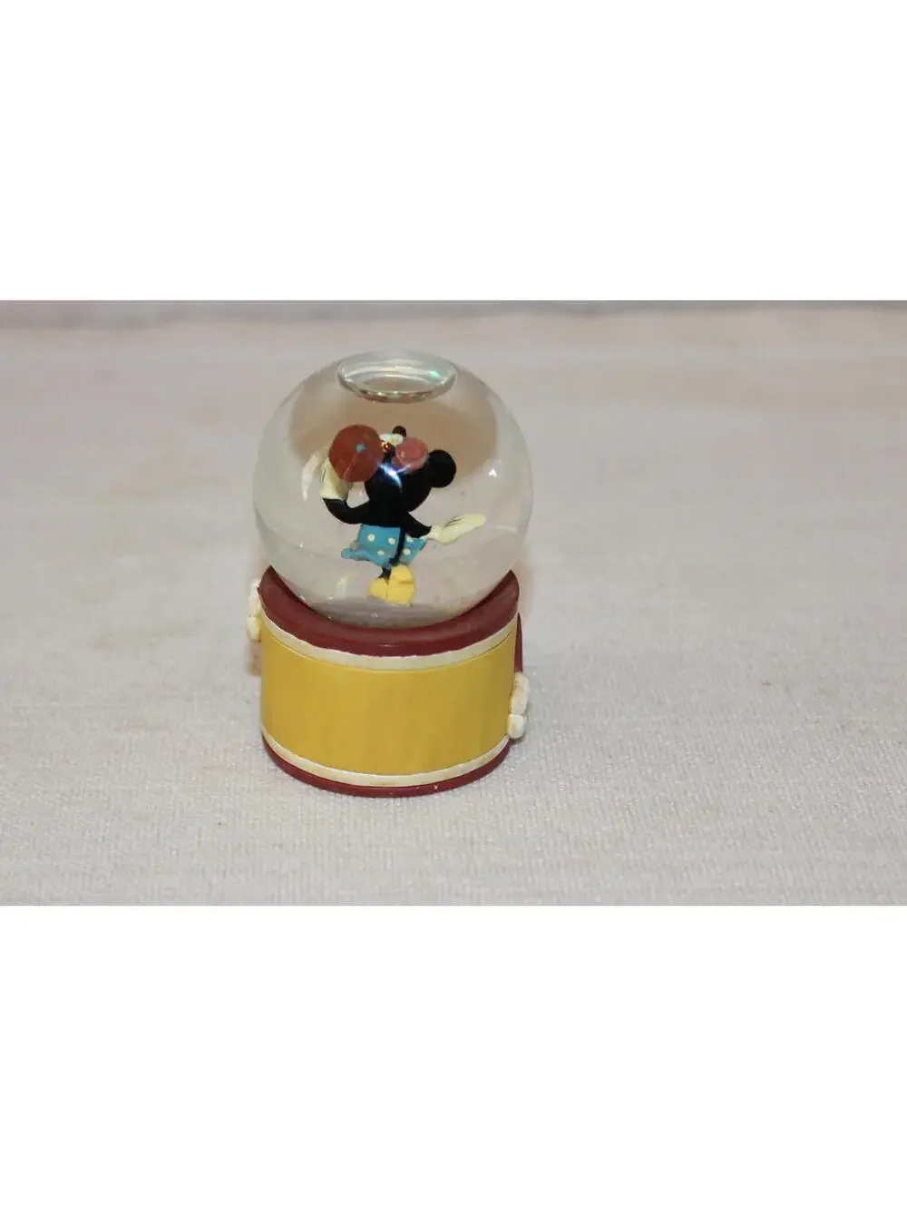 Disney Minnie Mouse Mini Snow Globe Figurine Small Glitter Globe - Picture 3 of 4